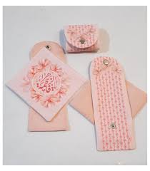 تصویر 1 از جانماز دخترانه در طرح و رنگ‌ های متنوع